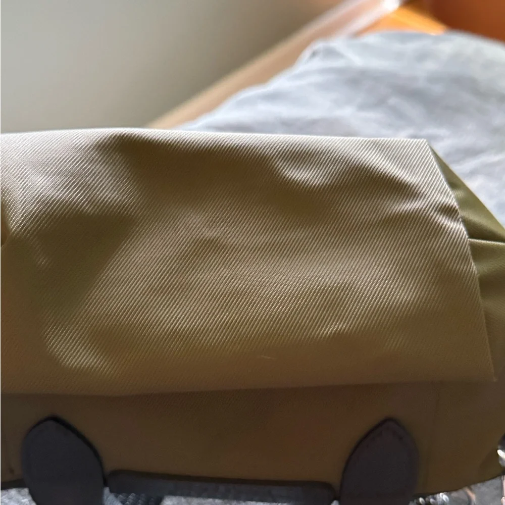 Longchamp Small Pliage Crossbody Olive Green & Black leather trim - Picture 2 of 3